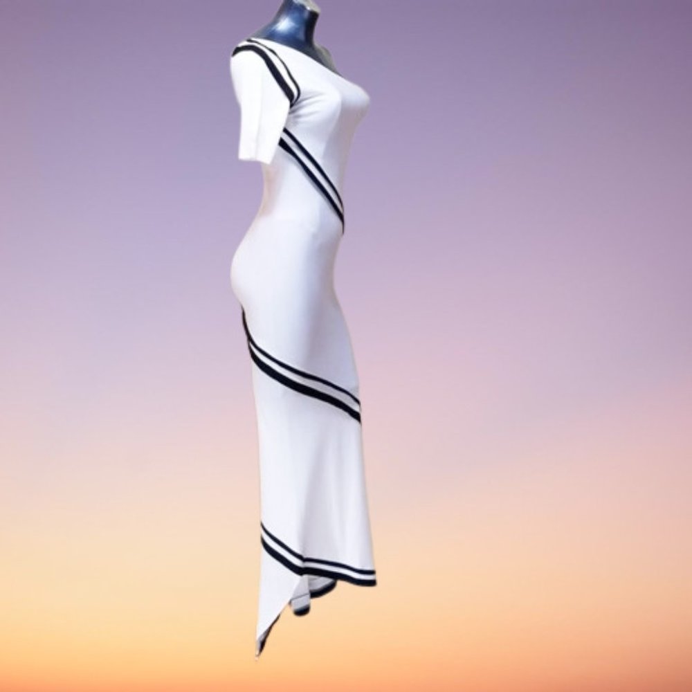 Gianfranco Ferre White and Black Dress/Gown - Picture 2 of 11